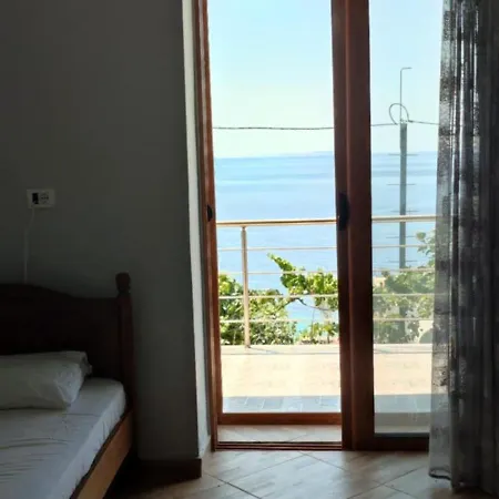 Chris & Drita * Himara