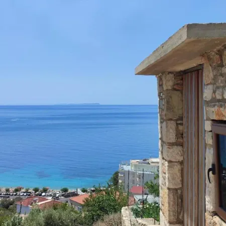 アパート Chris & Drita