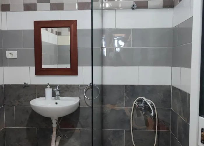 Chris & Drita Himare